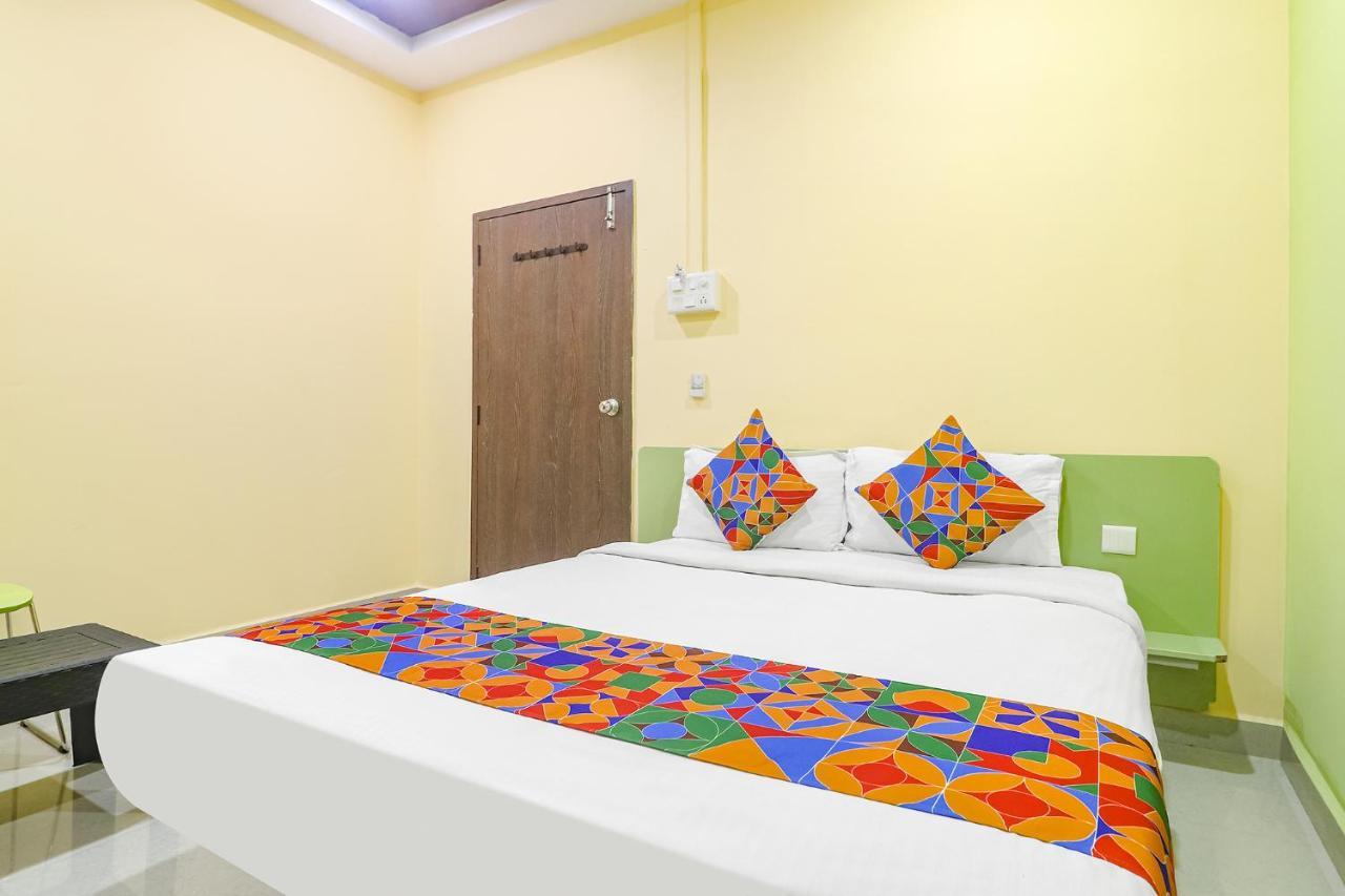 Fabexpress Airport Stay Inn - Nr Hyderabad International Airport, Shamshabad ภายนอก รูปภาพ