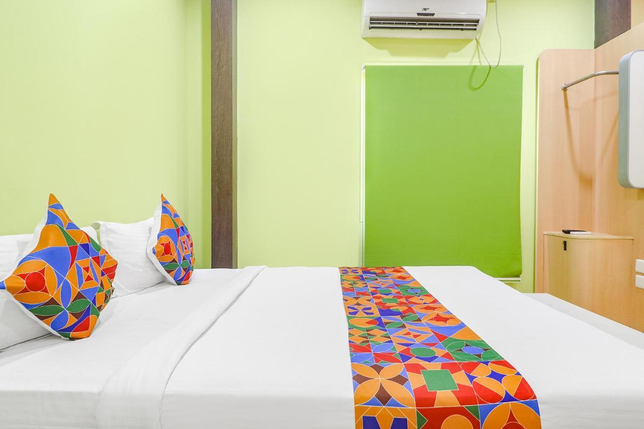 Fabexpress Airport Stay Inn - Nr Hyderabad International Airport, Shamshabad ภายนอก รูปภาพ