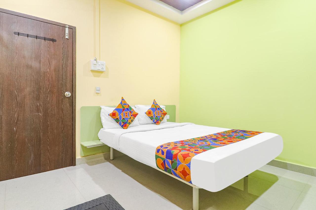 Fabexpress Airport Stay Inn - Nr Hyderabad International Airport, Shamshabad ภายนอก รูปภาพ